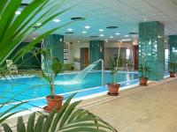 Danubius Hotel Arena - hotel renovat  cu departament wellness la staţia Stadionok