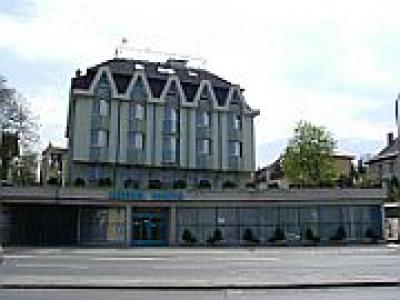 Hotelul Bara Budapesta - Hotel la poalele munţii Gellert în Budapesta - Hotel Bara*** Budapest - La poalele munţii Gellert