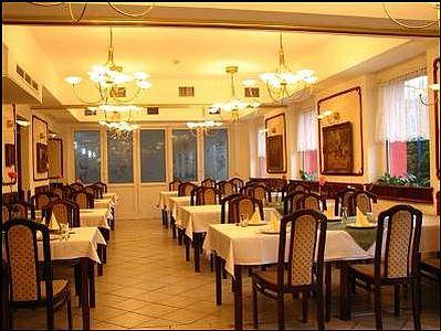 Restaurant în Hotel Polus aproape de Ujpest - Hotel Polus Budapest*** - Hotel de 3 stele lîngă autostrada M3