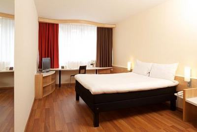 Cazare în Budapesta - Hotel Ibis Budapest City de 3 stele cu oferte speciale - ✔️ Hotel Ibis Budapest City*** - Hotel de 3 stele în Budapesta  /Ibis Emke/ 