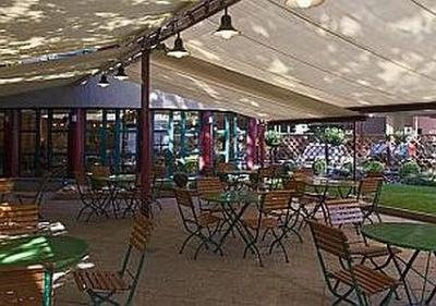 Hotel în centrul Budapestei - Hotel ieftin de 3* în Piața Heroes - ✔️ Ibis Heroes Square*** Budapest - Hotel Ibis pe strada Dozsa Gyorgy din Budapesta, la un preț bun