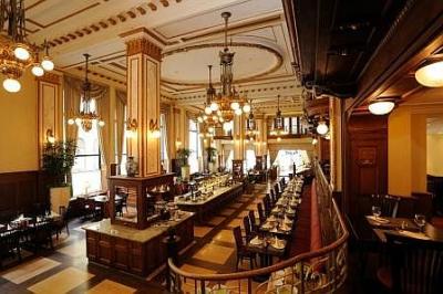 Hotel Novotel Budapest Centrum - spaţiu pentru mic dejun în hotelul de patru stele - ✔️ Hotel Novotel Budapest Centrum**** - Cazare avantajoasă în centrul Budapestei