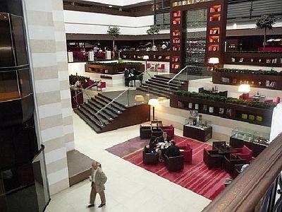 Holul hotelului Sofitel Chain Bridge Budapesta - hoteluri categoria lux la Budapesta - Sofitel Budapest Chain Bridge***** - hoteluri în centrul budapestei